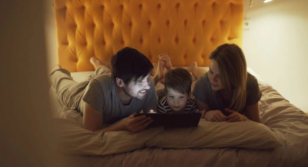 Parent using a calm voice during a repeated home correction with children