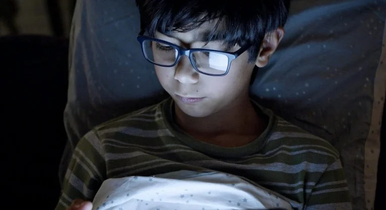 Why Device-Free Bedrooms Can Support Better Sleep for Children